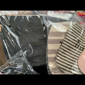 31 Crossbody with three customizable flaps